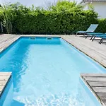 Jolie Maison Landaise Avec Piscine 拉本讷